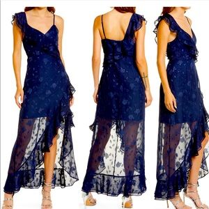 Lulu’s navy blue dress